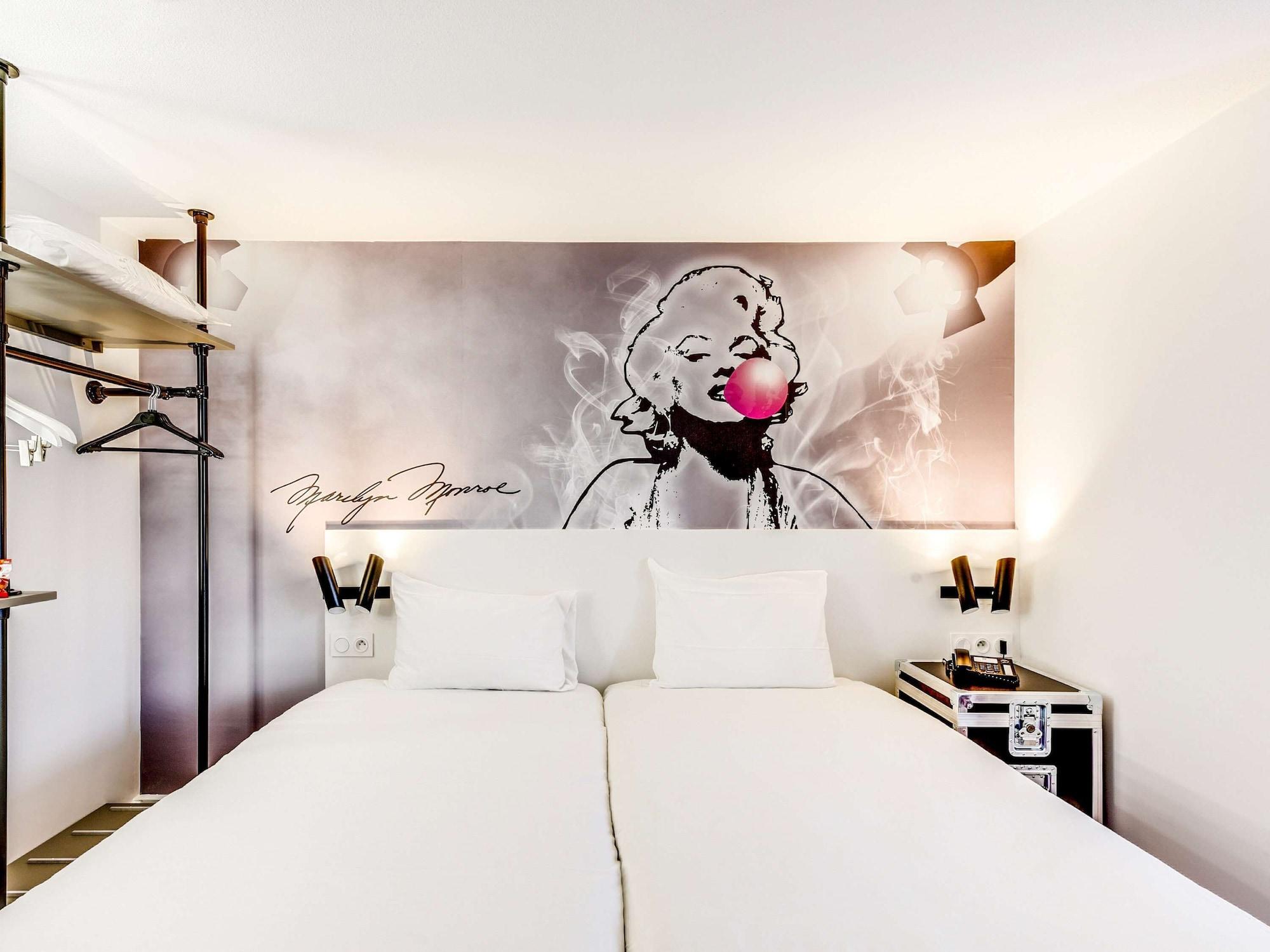 ไอบิส สไตล์ ปารีส แซ็งเดอนี ลา แปลน Hotel แซงต์-เดอนี ภายนอก รูปภาพ